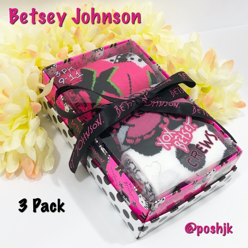 Betsey Johnson 3 Pack Crew Socks